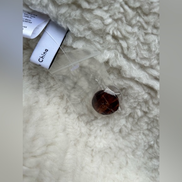 Eaves Beatrice Shacket in Brown NEW - Picture 5 of 13